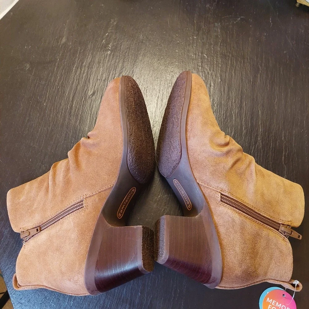 NEW!‎ Comfortiva Women's Brandy Ankle Boot Brown Waterproof Suede Size 7 $150